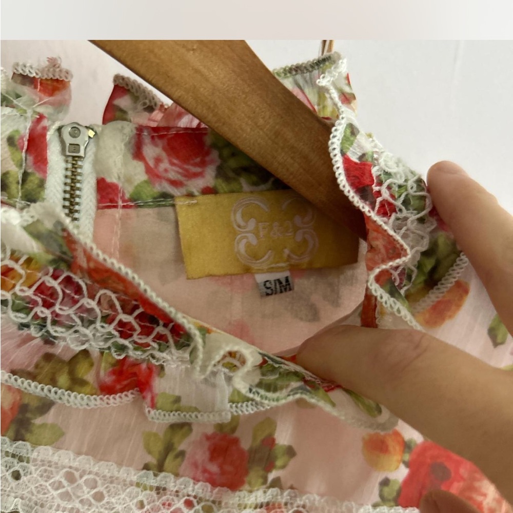 Floral Lace Ruffle Top - Multicolor - Picture 3 of 5